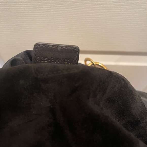 CHRISTIAN DIOR
Quilted Cannage Large Chain Tote - Picture 10 of 15